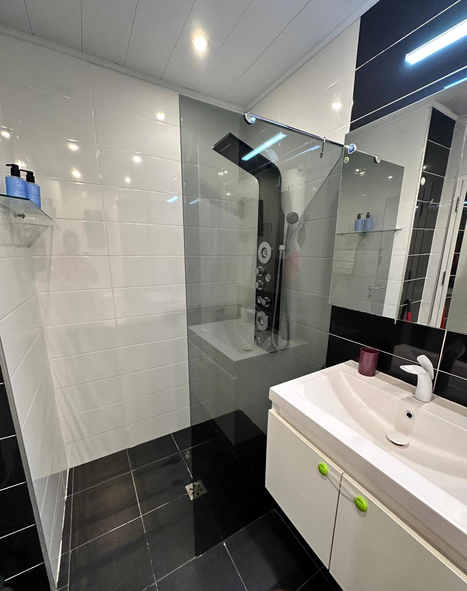 Briz Apartment; 2 Bdr; 6 Guests; Private Parking Varna Exterior foto